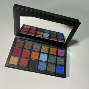 opv beauty spotlight, eyeshadow palette eighteen colors.  new